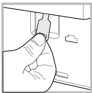HOTPOINT WMD943BSFR - Opening the porthole door manually - 4