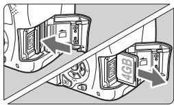CANON EOS 600D - Ouvrez le couvercle. - 1