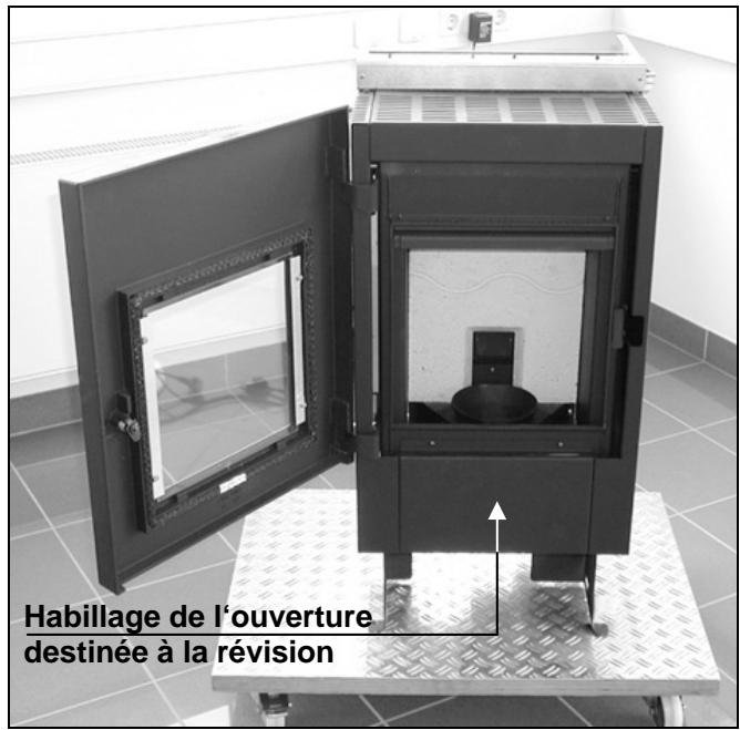 WODTKE SMART - Retrait de l'habillage de l'ouverture destinée à la révision : - 1