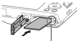SONY DSC W 830 - Isætning af hukommelseskort (sælges separat) - 2