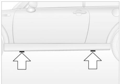 MINI CABRIOLET 2004 - CHANGEMENT DE LA ROUÉ - 2