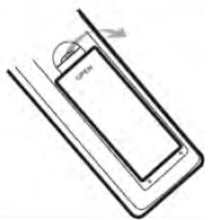 BRANDT BTR1203HD - Insertion des piles - 1