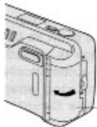 YASHICA ZOOMATE 110W - 2-1 Load the battery - 1