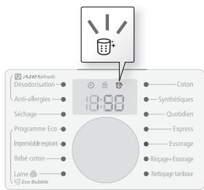 SAMSUNG ECO BUBBLE WD 0804 W8E - Message d'avertissement automatique de nettoyage du tambour - 1