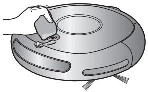 SAMSUNG SR8875 NAVIBOT SILENCIO - Vous devez éteindre le bouton de mise sous tension situé sous l'unité principale avant de la nettoyer. - 2