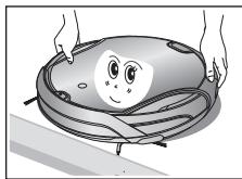 SAMSUNG SR8980 NAVIBOT - Si se oye un sonido no habitual, se notan olores o se ve humo que procede de la aspiradora robot, desconecte inmediatamente el conmutador de encendido y llame al centro de atención al cliente. - 3