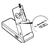 SAMSUNG HM7000 - Chargement de l'oreillette avec le chargeur portatif - 3
