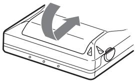 SONY MZ-NE410 - Insert an alkaline dry battery. - 3