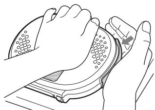 SONY RDP-NWR100 - 關閉本機蓋並扣緊搭扣。 - 2