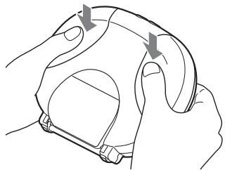 SONY RDP-NWR100 - 風開搭扣。 - 1