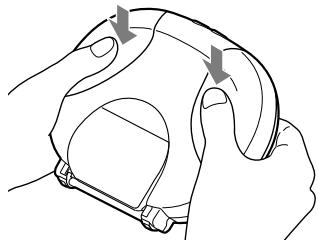SONY RDP-NWR100 - Detachez les verrous. - 1