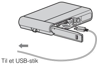 SONY DSC-TX30 - Opladning via tilslutng til en computer - 1