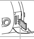 SONY QX10 - Insetimento di una scheda di memoria - 6