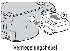 SONY A37, ALPHA SLT-A37 - Einsetzen des Akkus/der Speicherkarte (separat erhältlich) - 2