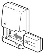 SONY A37, ALPHA SLT-A37 - Aseta akku akkulaturiin. - 1