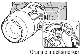 SONY A37, ALPHA SLT-A37 - Sette på et objektiv - 1