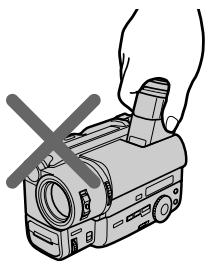SONY CCD-TR87 - Cautions on the viewfinder - 1