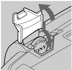SONY CCD-TR87 - Changing the lithium battery - 3