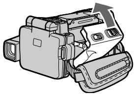 SONY DCR-IP210E - Inserting a cassette (p. 34) - 4
