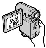 SONY DCR-IP5E - CbeMa DnKxuXcxn Hn Hn NOBnKbIX n3OpaXeHm n X BocPon3BeDeHne - 3