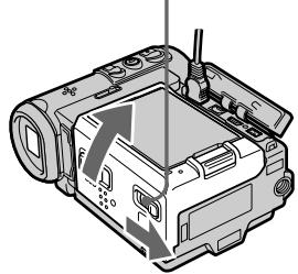 SONY DCR-IP5E - YctaHOBka Kaccetbl (cTp. 36) - 5