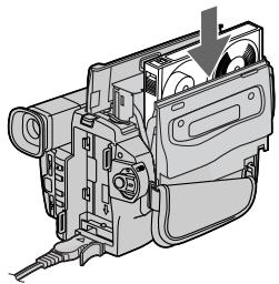 SONY DCR-TRV125E - YctaHOBKa Kaccetbl (cTp. 19) - 3