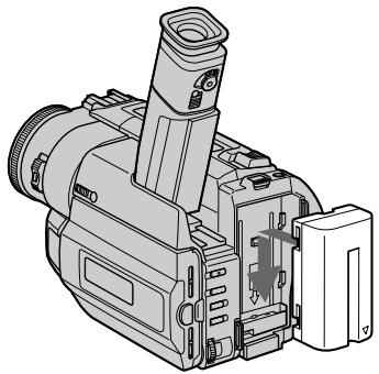 SONY DCR-TRV210E - YcTaHOBka 6aTapeiHoro 6Ioka - 1