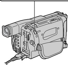 SONY DCR-TRV210E - YctaHOBka KacCeTbl (cTp. 19) - 4