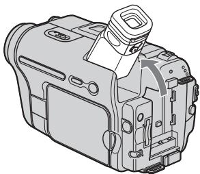 SONY DCR-TRV460E - Θ Slide the battery pack in the direction of the arrow until it clicks. - 1