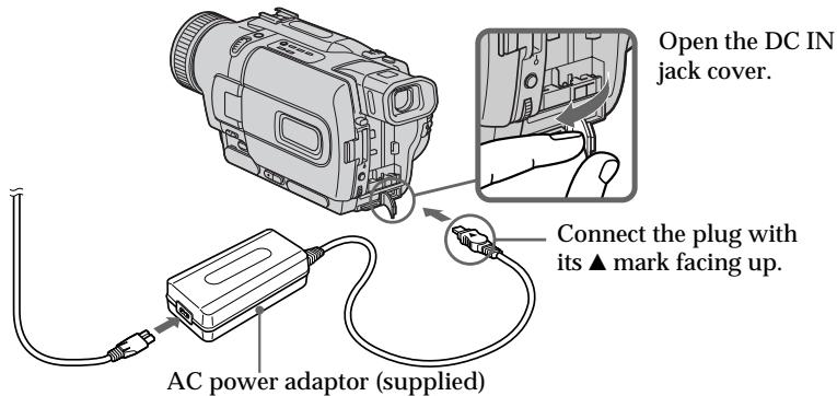 SONY DCR-TRV530E - Connecting the mains lead (p. 21) - 1