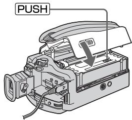 SONY DCR-TRV530E - Inserting a cassette (p. 24) - 4