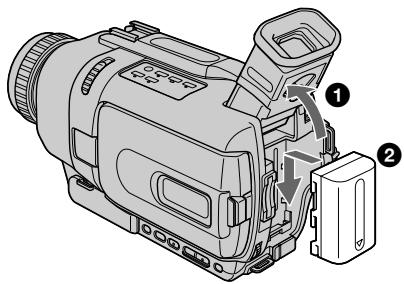 SONY DCR-TRV738E - Установка батарейного блока - 1