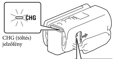 SONY HDR-TD30VE - Az akkumulátor feltöltése - 2