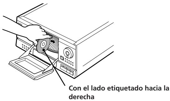SONY CDP-CX153 - Inserción de discos compactos - 6