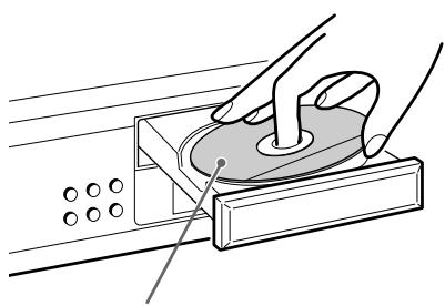 SONY CDP-XE330 - Playing a CD - 5