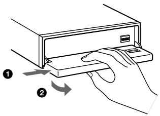 SONY MDX-C8500R - Detaching the front panel - 1