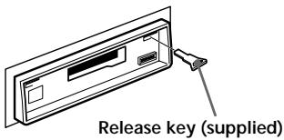 SONY XR-C5109R - Dismounting the unit - 1