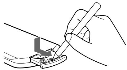 SONY XR-L500 - Austauschen der Lithiumbatterie - 1