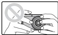 FUJIFILM XF1 - Comment tenir l'appareil photo - 2