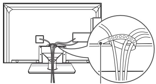 LG 37LS5600 - Tidying cables - 3