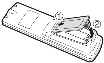 SHARP BD-HP21U - Insertion des piles dans la télécommande - 3
