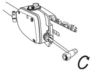 HUSQVARNA PA 1100 - Montage du guide-chaine et de la chaine - 3