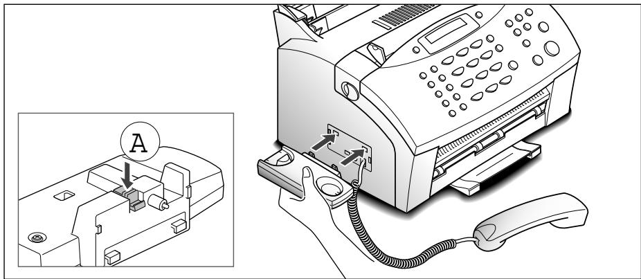SAMSUNG LASER SF-5100 - Installez le support du combiné sur l'appareil. - 1