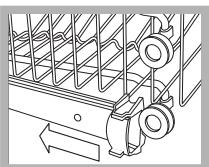 SCHOLTES LTE 10-3207 - Non sollevare o abbassare MAI il cesto su un solo lato. - 1