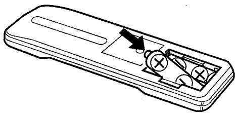DENON RC-176 - Insertion des piles sèches - 2