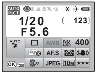 PENTAX K-M - Contrôlez l'écran d'etat puis appuyez sur le bouton OK. - 1
