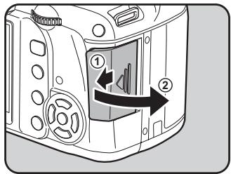 PENTAX K-M - Insertion/extraction de la cartemémoire SD - 2