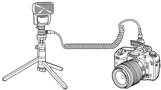 PENTAX K20D - Utilisation du flash incorporé avec le flash externe - 1
