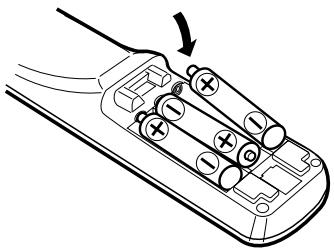 DENON DVD-A1XV - Insertion des piles - 2