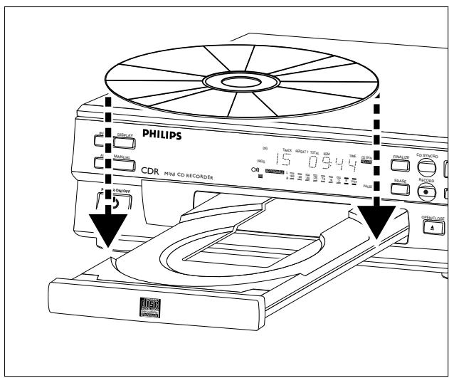 PHILIPS CDR560 - Inserción de discos - 1